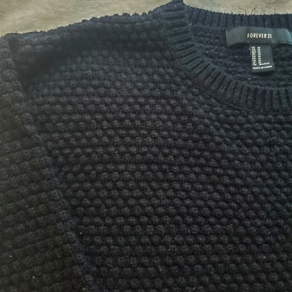 Forever 21 Black Textured Sweater Sz M - Picture 3 of 3